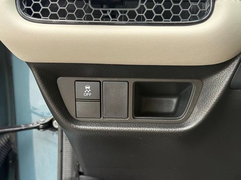 Used 2024 Honda HR-V EX-L image 16