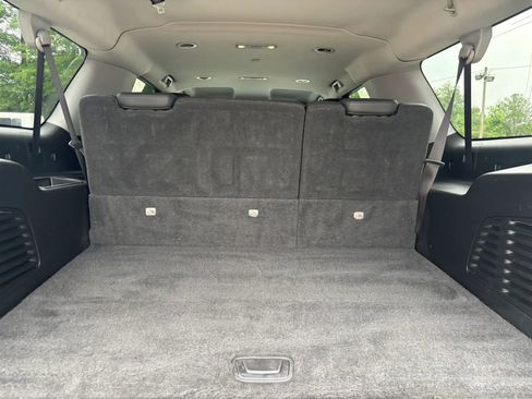 Used 2019 Cadillac Escalade ESV 2WD image 12