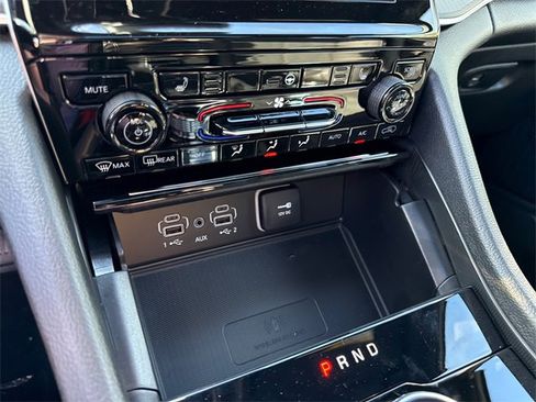 New 2025 Jeep Grand Cherokee Altitude image 22