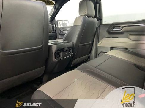 Used 2023 Chevrolet Silverado 1500 ZR2 w/ Technology Package AWD/4WD image 25