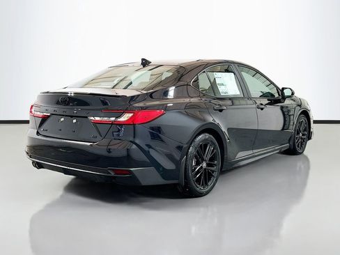 New 2026 Toyota Camry SE FWD image 4