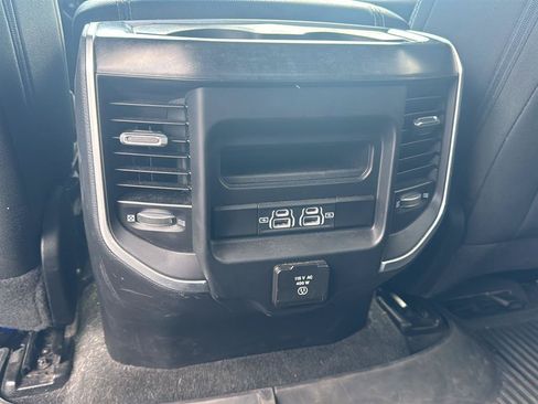 Used 2021 RAM 1500 Big Horn AWD/4WD image 14