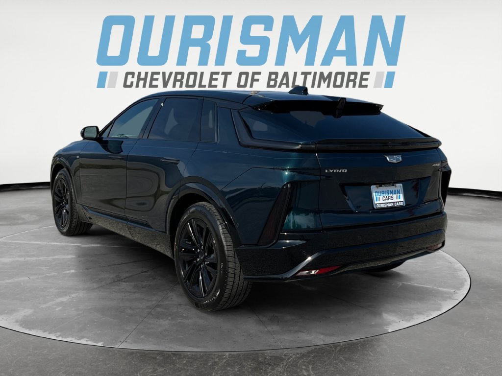Used 2024 Cadillac Lyriq Luxury w/ LPO, Floor Liner Package RWD image 4