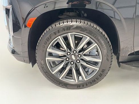 Certified 2021 Cadillac Escalade Sport w/ Driver Assist Tech Package image 28