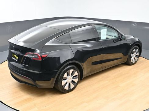 Used 2023 Tesla Model Y Long Range AWD/4WD image 47