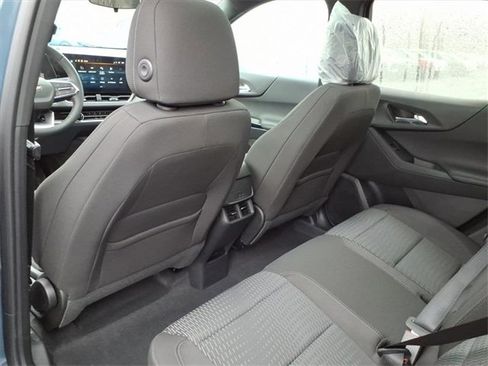 New 2026 Chevrolet Equinox LT image 8