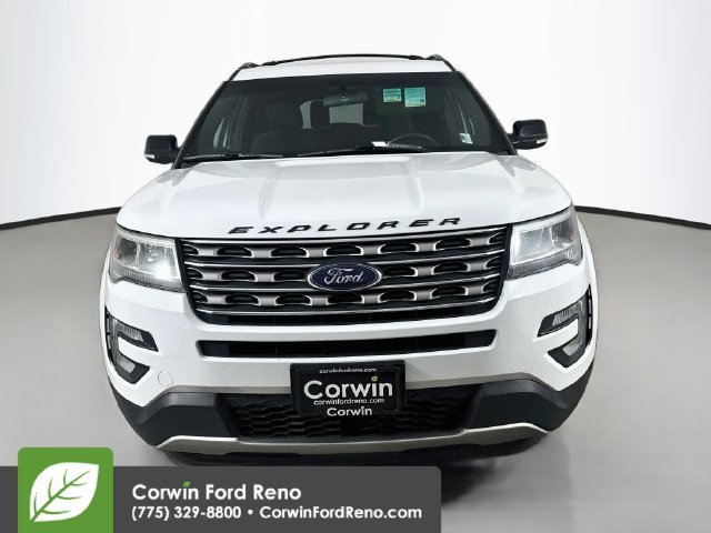 Used 2017 Ford Explorer XLT AWD/4WD image 2