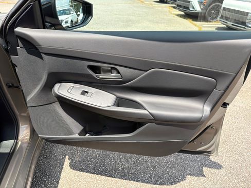 Used 2026 Nissan Sentra SV w/ Floor Mat Package FWD image 15