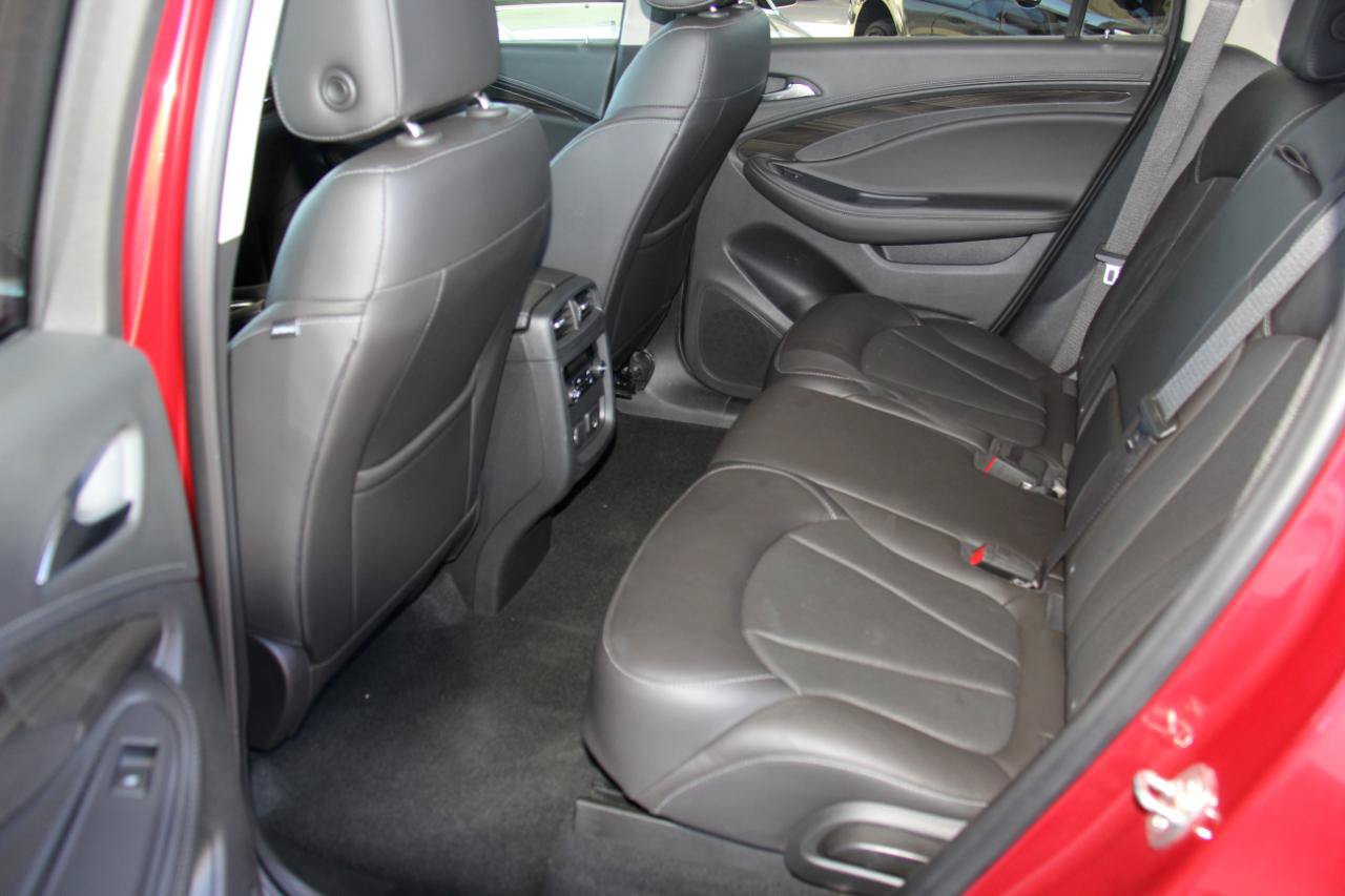 Used 2020 Buick Envision Essence w/ Experience Buick Package FWD image 25