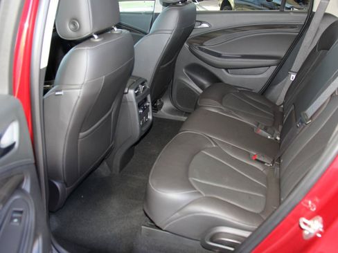 Used 2020 Buick Envision Essence w/ Experience Buick Package FWD image 25