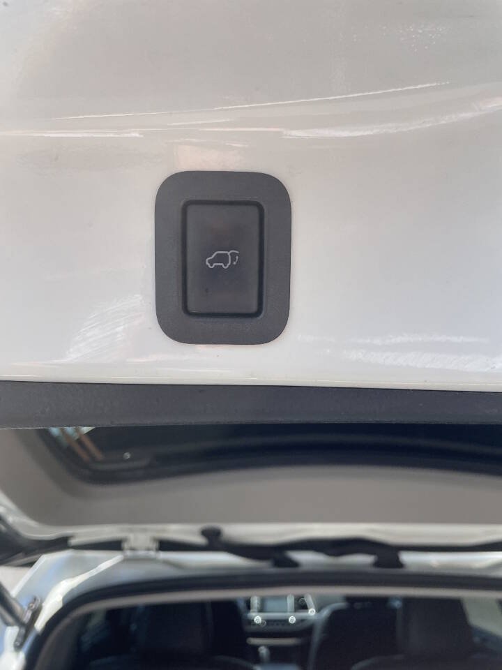 Used 2017 Toyota Highlander XLE FWD image 20