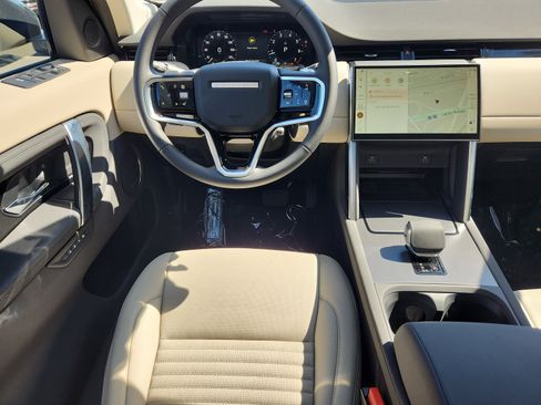 Certified 2025 Land Rover Discovery Sport S image 4