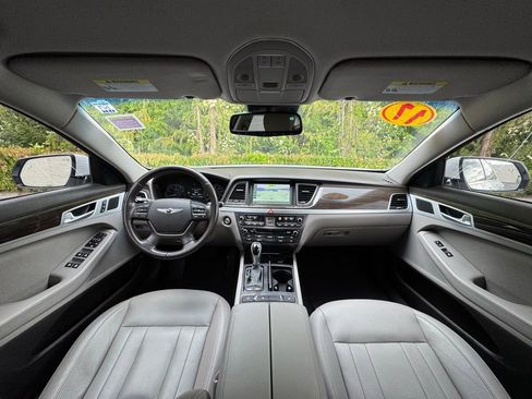 Used 2017 Genesis G80 3.8 AWD/4WD image 4