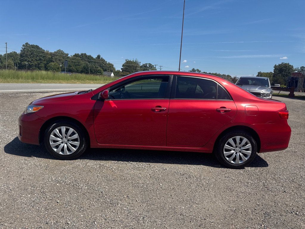 Used 2012 Toyota Corolla LE FWD image 4