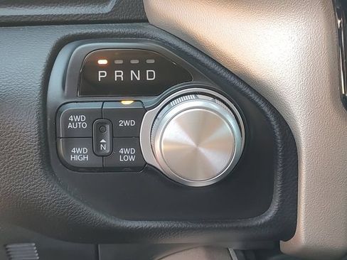 Used 2019 RAM 1500 Laramie AWD/4WD image 21