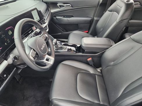 Used 2025 Kia Sportage EX FWD image 12