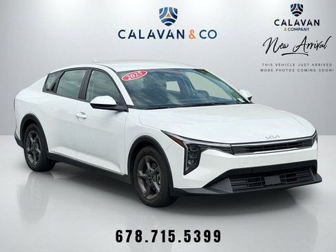 Certified 2025 Kia K4 FWD image 1