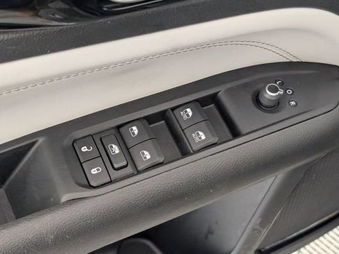 Certified 2023 Jeep Compass Limited AWD/4WD image 11