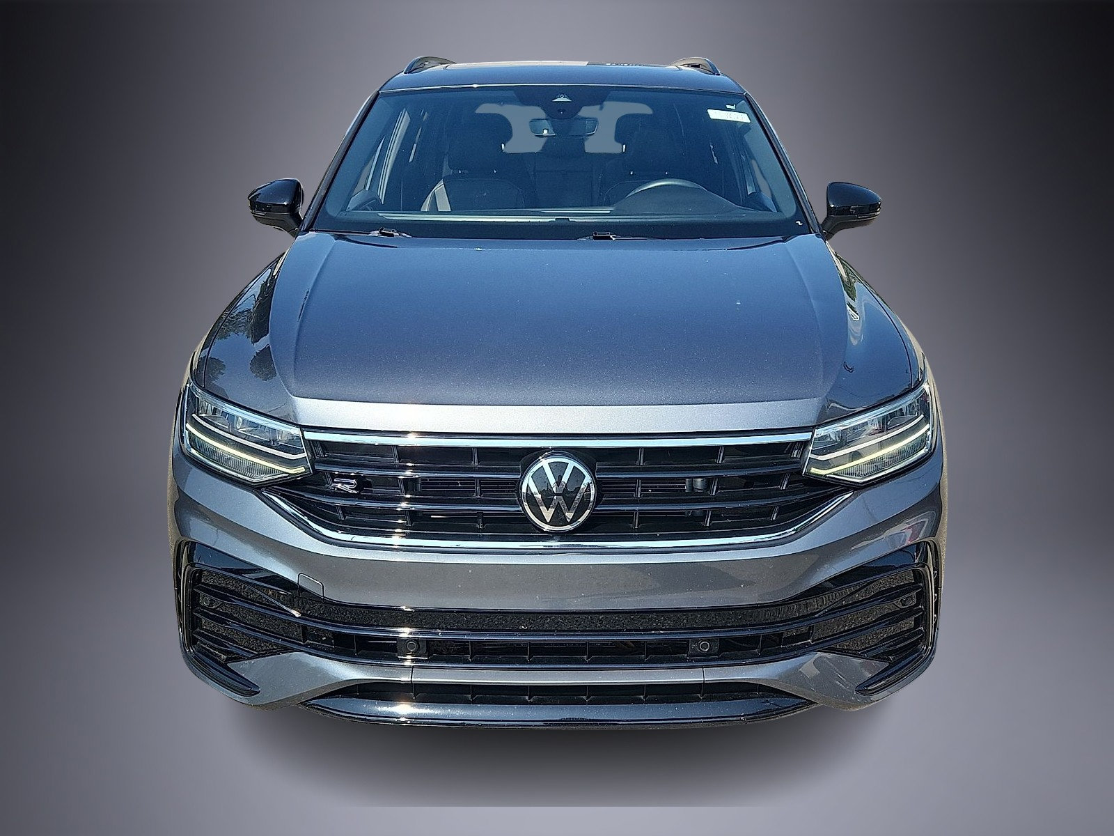 Used 2023 Volkswagen Tiguan SE R-Line AWD/4WD image 2