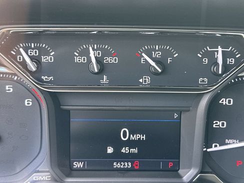 Certified 2021 GMC Sierra 1500 Elevation RWD image 4