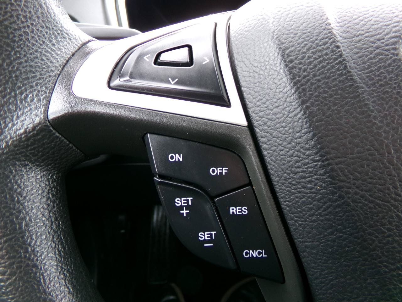 Used 2014 Ford Fusion SE FWD image 19