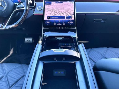 Certified 2024 Mercedes-Benz Maybach S 580 4MATIC image 45