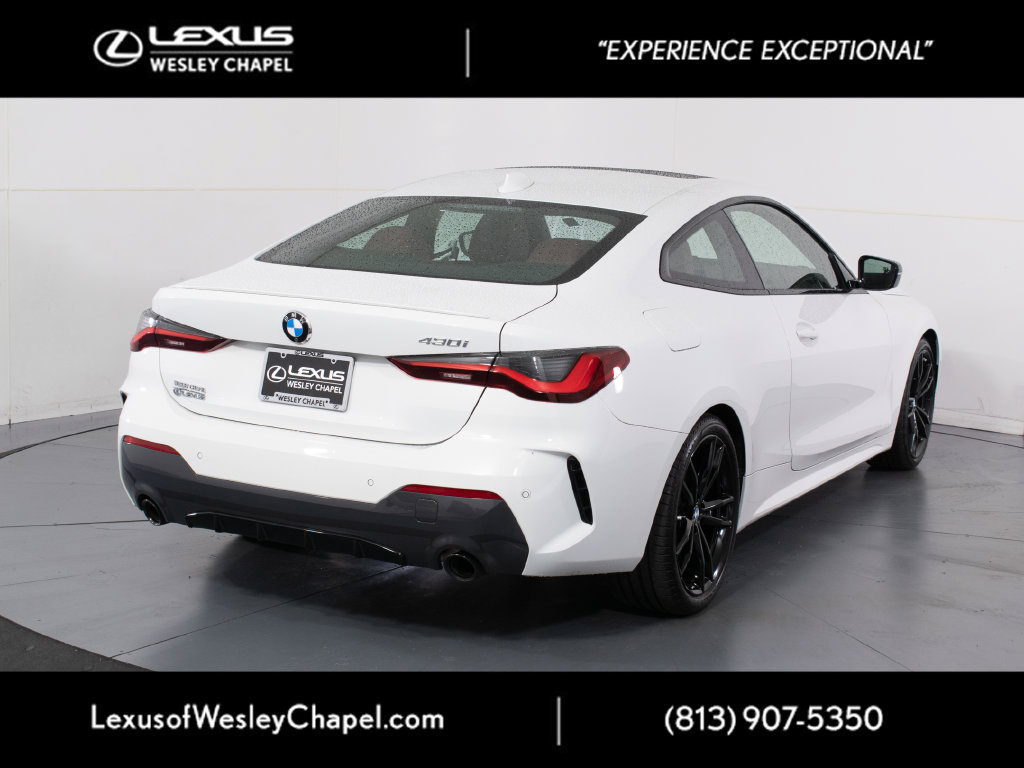 Used 2022 BMW 430i Coupe w/ M Sport Package RWD image 4