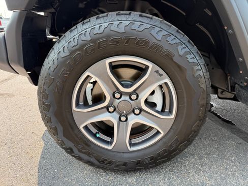 Used 2019 Jeep Wrangler Unlimited Sport w/ Cold Weather Group AWD/4WD image 35