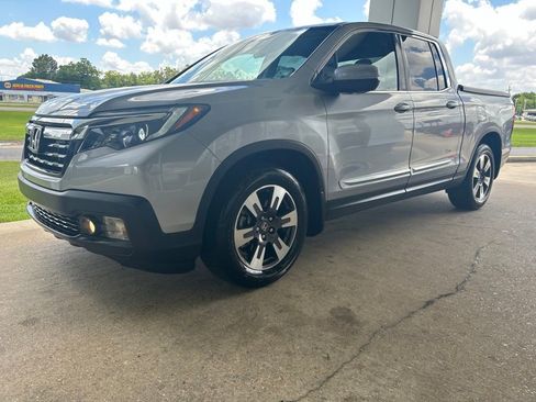 Used 2017 Honda Ridgeline RTL-T image 4