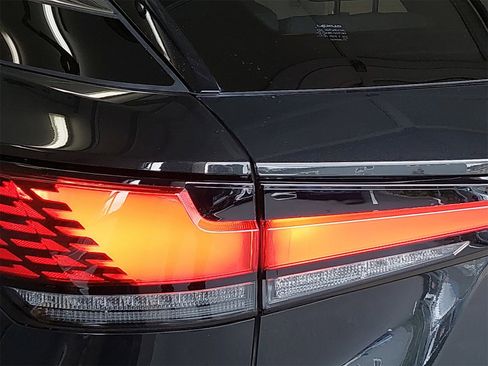 Used 2023 Lexus RX 350 Premium image 38