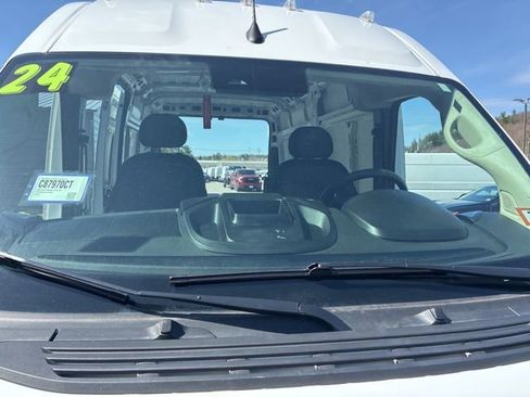 Used 2024 RAM ProMaster 2500 w/ Convenience Group FWD image 34