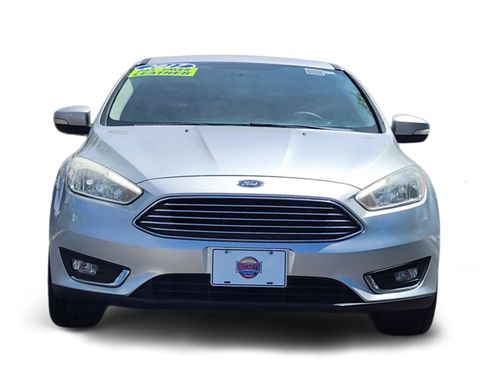 Used 2017 Ford Focus Titanium FWD image 7