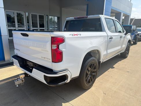 Used 2023 Chevrolet Silverado 1500 Custom AWD/4WD image 6