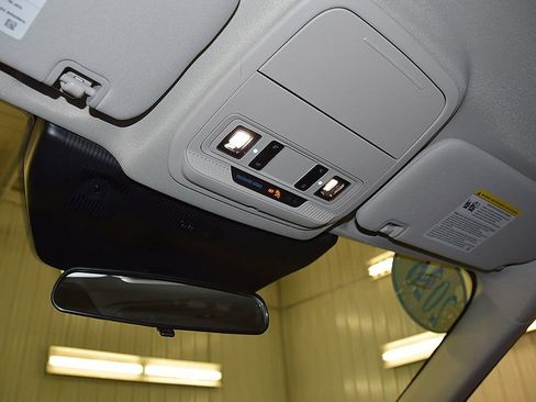 New 2026 Ford Explorer Active w/ Active Comfort Package AWD/4WD image 28
