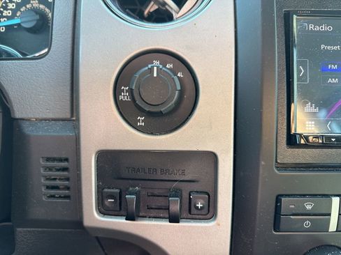 Used 2012 Ford F150 XLT w/ XLT Chrome Pkg image 12