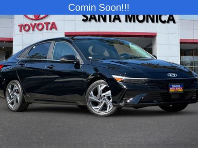 Used 2025 Hyundai Elantra Limited w/ Cargo Package