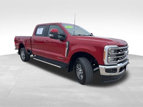 Used 2023 Ford F350 Lariat w/ Tow Technology Package image 8