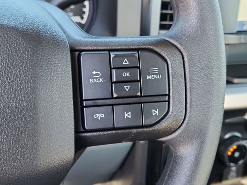 New 2025 Ford F250 XL w/ 360-Degree Camera Package RWD image 17
