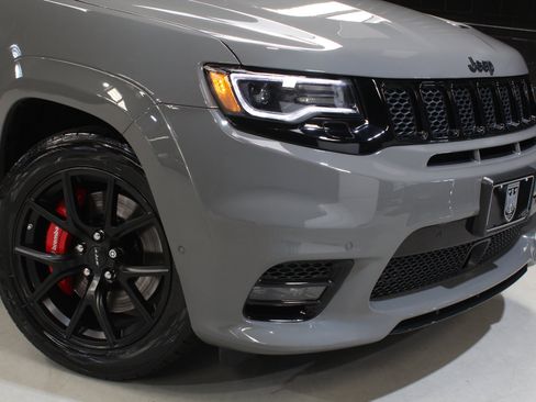 Used 2020 Jeep Grand Cherokee SRT AWD/4WD image 11