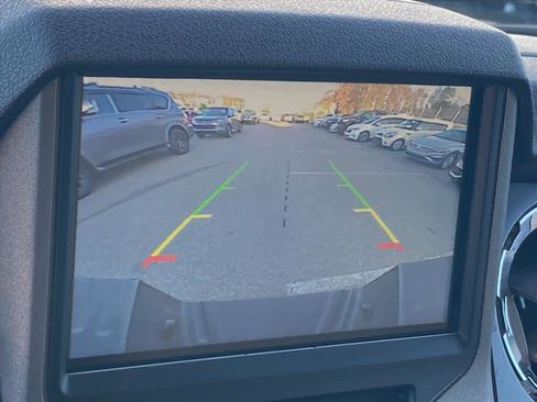 Used 2015 Ford F350 Lariat image 19