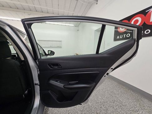 Used 2024 Nissan Altima 2.5 S FWD image 31