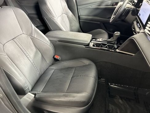 Used 2025 Toyota Camry XSE FWD image 25