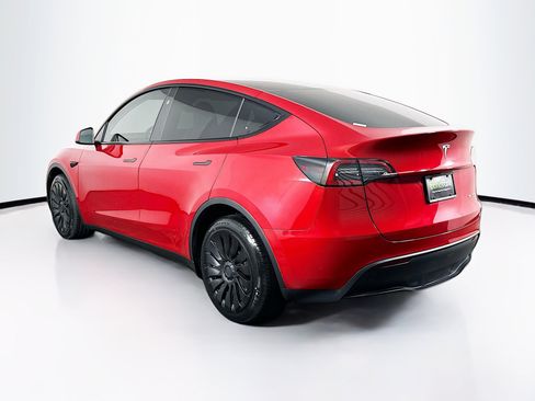 Used 2023 Tesla Model Y Long Range image 5