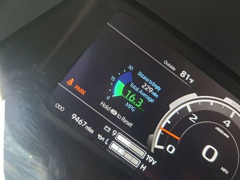 Used 2025 Toyota Tundra Limited AWD/4WD image 41