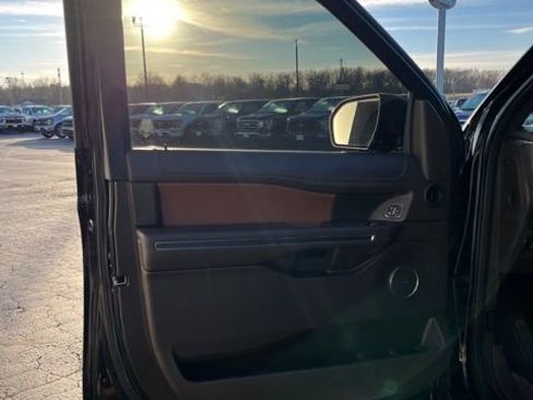 Used 2023 Ford Expedition King Ranch image 31
