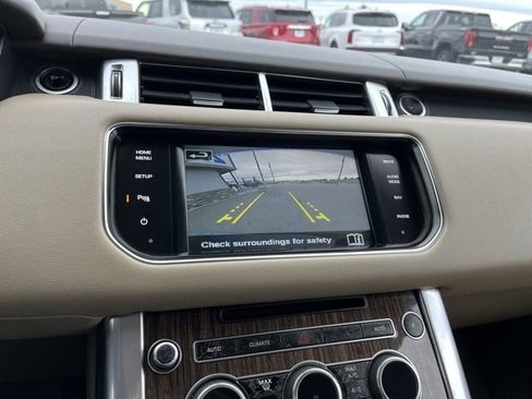 Used 2015 Land Rover Range Rover Sport SE image 45