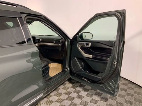 Used 2023 Ford Explorer XLT w/ Equipment Group 202A image 35