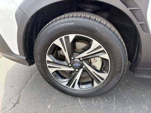 Used 2024 Subaru Crosstrek 2.0i Premium image 35