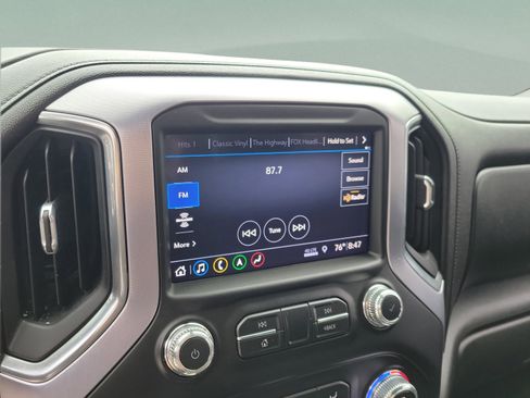 Used 2019 GMC Sierra 1500 SLT w/ SLT Premium Plus Package AWD/4WD image 18