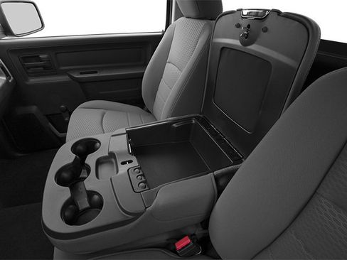 Used 2014 RAM 1500 Express RWD image 19